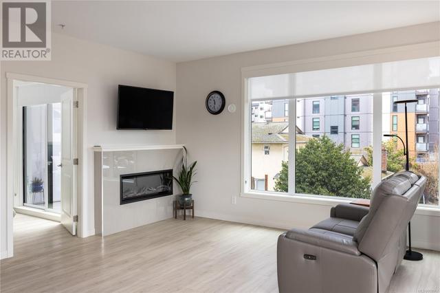 202 - 810 Orono Ave, Condo with 2 bedrooms, 2 bathrooms and 1 parking in Langford BC | Image 5