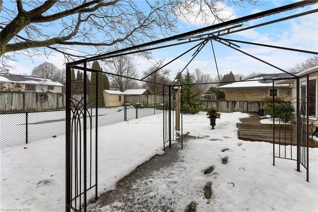 7069 Dolphin Street, House detached with 3 bedrooms, 2 bathrooms and 3 parking in Niagara Falls ON | Image 21
