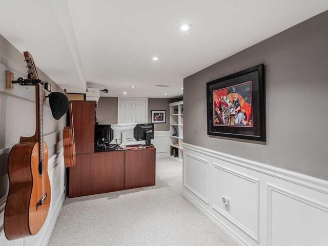 208 Roseborough Cres, House detached with 4 bedrooms, 4 bathrooms and 6 parking in Vaughan ON | Image 26