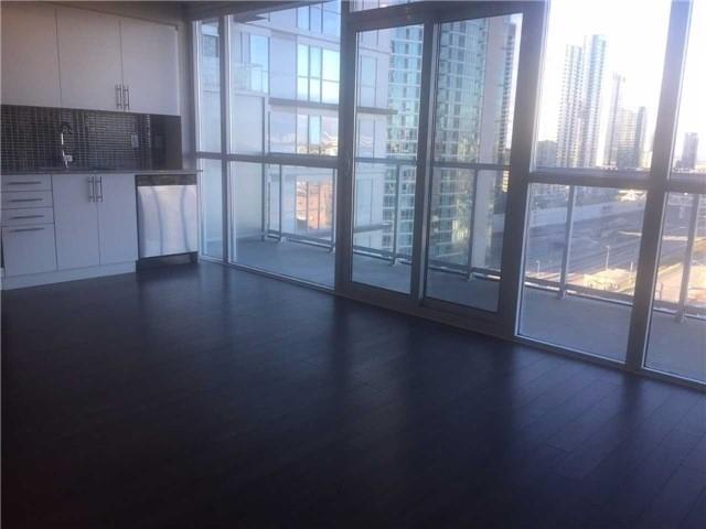 1514 - 352 Front St W, Condo with 2 bedrooms, 2 bathrooms and 1 parking in Toronto ON | Image 7
