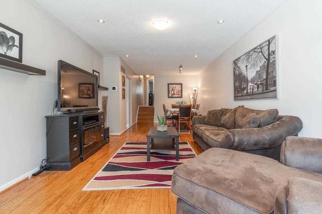 2623 Hollington Cres, House semidetached with 3 bedrooms, 2 bathrooms and 4 parking in Mississauga ON | Image 33