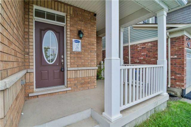 21 Tribune Dr, House detached with 3 bedrooms, 3 bathrooms and 1 parking in Brampton ON | Image 2