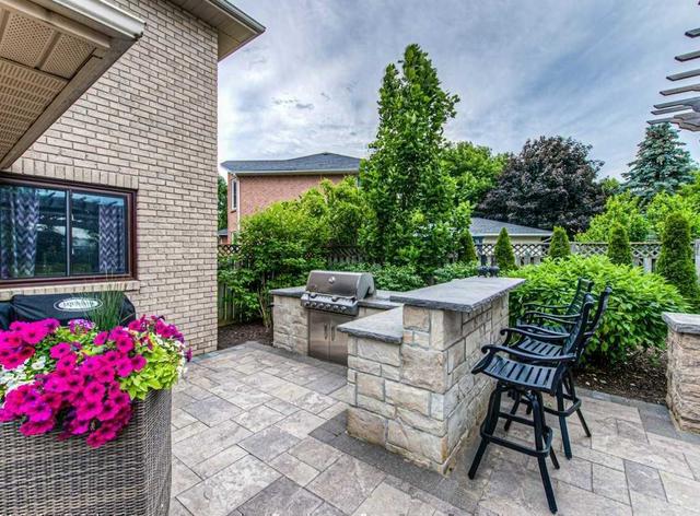 54 Garden Cres, House detached with 3 bedrooms, 3 bathrooms and 6 parking in Brant ON | Image 13