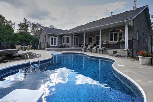 3522 Four Seasons Drive, House detached with 5 bedrooms, 3 bathrooms and 12 parking in South Frontenac ON | Image 35