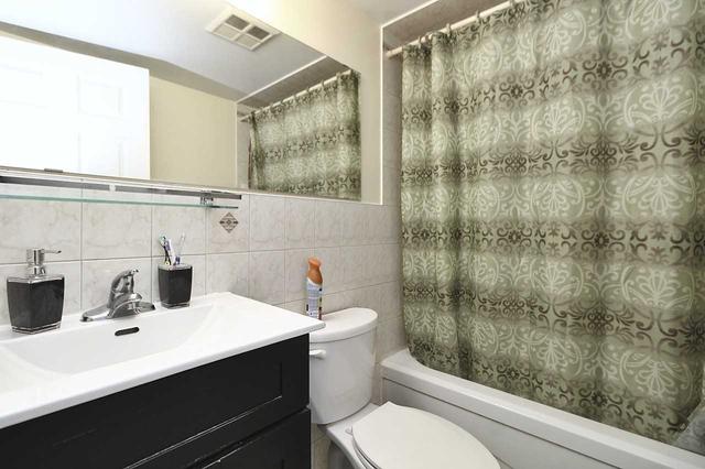 719 - 39 Kimbercroft Crt, Condo with 3 bedrooms, 2 bathrooms and 1 parking in Toronto ON | Image 25