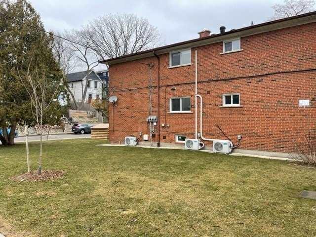 3 - 451 Leslie St, House other with 2 bedrooms, 2 bathrooms and 1 parking in Toronto ON | Image 9