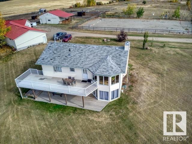 56502 Rge Rd 273, House detached with 4 bedrooms, 2 bathrooms and null parking in Sturgeon County AB | Card Image