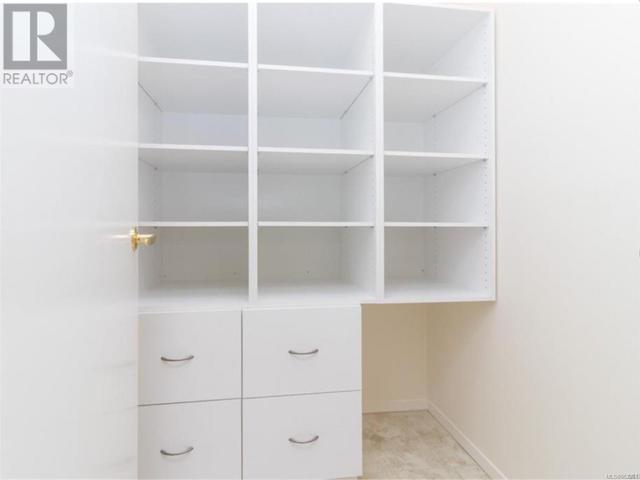 Large pantry with lots of storage | Image 19