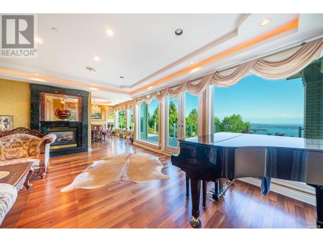1629 Langton Place, House detached with 6 bedrooms, 7 bathrooms and 3 parking in West Vancouver BC | Image 10