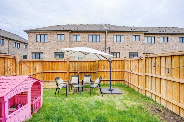 25 Collier Cres, House attached with 3 bedrooms, 4 bathrooms and 3 parking in Markham ON | Image 31