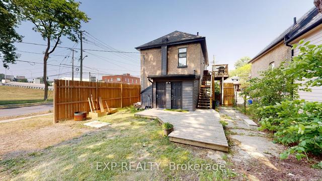 553 Quebec St, House detached with 4 bedrooms, 2 bathrooms and 4 parking in London ON | Image 34