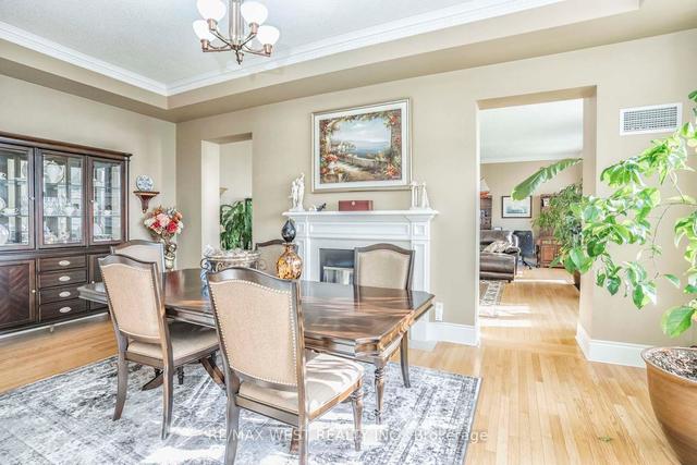 tph6 - 25 Kingsbridge Garden Circ, Condo with 3 bedrooms, 3 bathrooms and 2 parking in Mississauga ON | Image 4