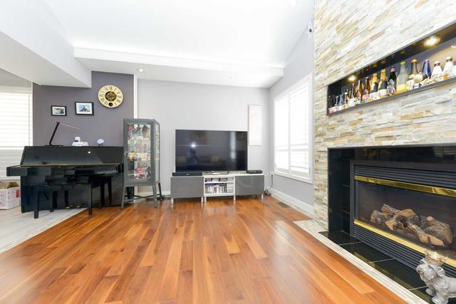 63 Fitzwilliam Ave, House detached with 3 bedrooms, 4 bathrooms and 6 parking in Richmond Hill ON | Image 34