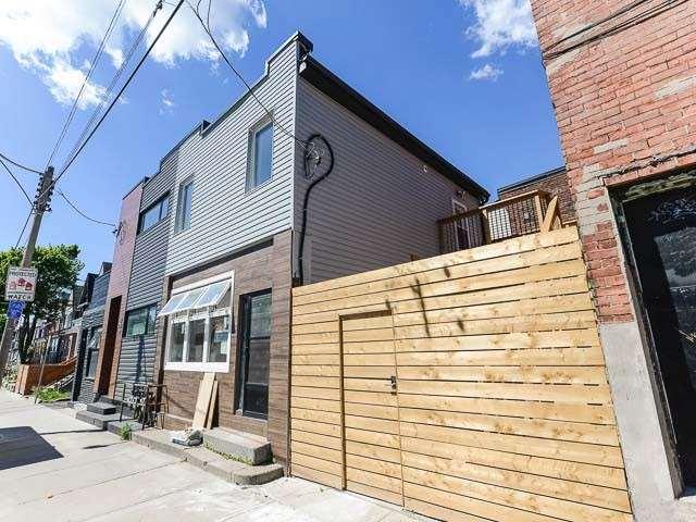 upper - 228 Jones Ave, House detached with 1 bedrooms, 1 bathrooms and 0 parking in Toronto ON | Image 10
