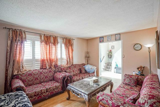 55 Avening Dr, House detached with 4 bedrooms, 3 bathrooms and 5 parking in Toronto ON | Image 34