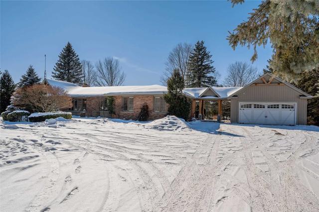 4490 Nassagaweya Line, House detached with 3 bedrooms, 3 bathrooms and 12 parking in Milton ON | Image 1