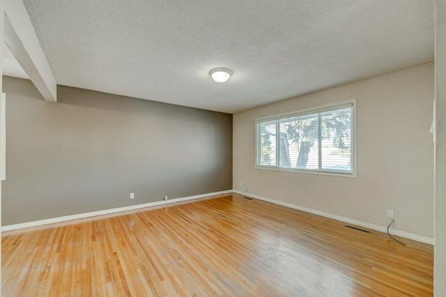 3421 19 Avenue Se, House detached with 5 bedrooms, 2 bathrooms and 2 parking in Calgary AB | Image 15