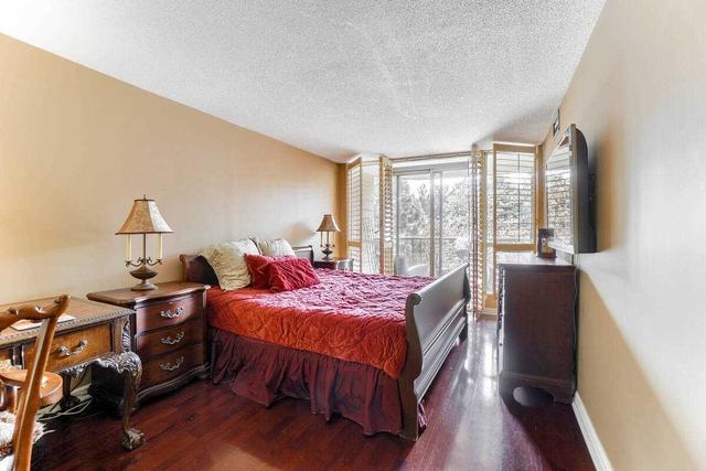 201 - 55 Kingsbridge Garden Circ, Condo with 2 bedrooms, 2 bathrooms and 2 parking in Mississauga ON | Image 18