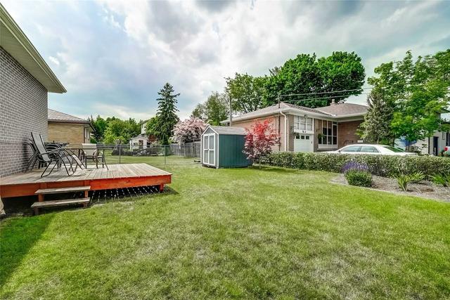 210 Harrygan Cres, House detached with 3 bedrooms, 2 bathrooms and 3 parking in Richmond Hill ON | Image 16