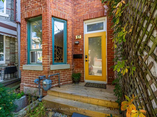 17 Mechanic Ave, House semidetached with 2 bedrooms, 2 bathrooms and 1 parking in Toronto ON | Image 12