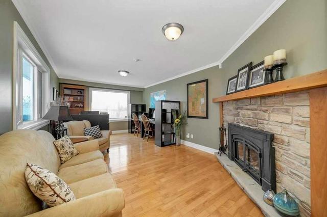 40 Victoria St, House detached with 3 bedrooms, 2 bathrooms and 8 parking in Innisfil ON | Image 5