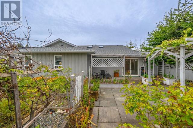 343 Rheumer Cres, House detached with 3 bedrooms, 2 bathrooms and 3 parking in Parksville BC | Image 54