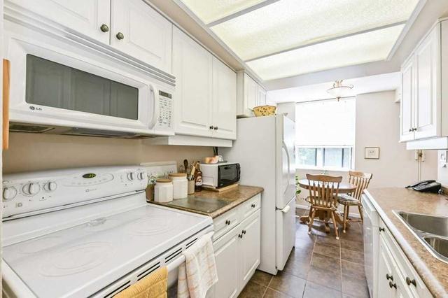 206 - 120 Duke St, Condo with 3 bedrooms, 2 bathrooms and 1 parking in Hamilton ON | Image 18