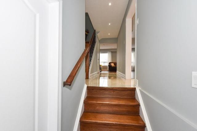 73 Moregate Cres, Townhouse with 3 bedrooms, 3 bathrooms and 2 parking in Brampton ON | Image 22