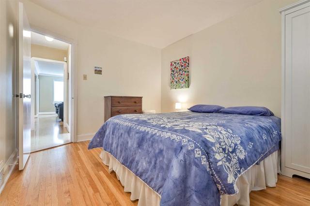 594 Broadway Ave, House detached with 2 bedrooms, 1 bathrooms and 2 parking in Toronto ON | Image 20
