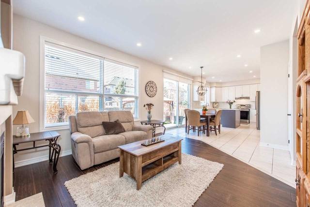 1272 Pepperbush Pl, House detached with 3 bedrooms, 4 bathrooms and 4 parking in Oakville ON | Image 6
