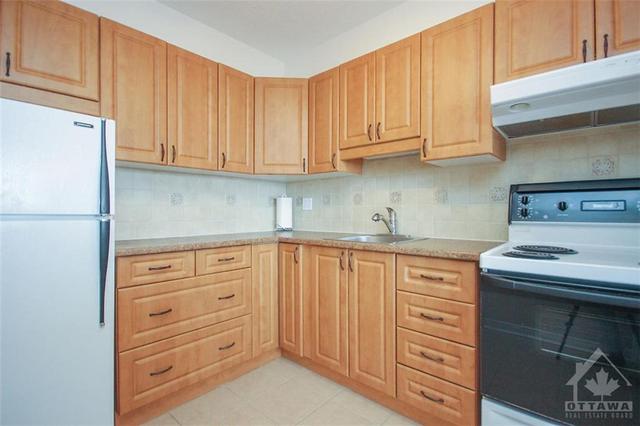 820 - 20 Chesterton Drive, Condo with 2 bedrooms, 1 bathrooms and 1 parking in Ottawa ON | Image 15