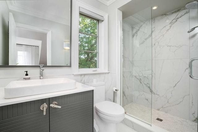 106 Belmont St, House detached with 3 bedrooms, 3 bathrooms and 3 parking in Toronto ON | Image 24