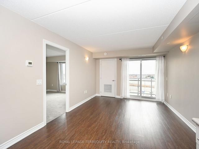 605 - 716 Main St E, Condo with 2 bedrooms, 2 bathrooms and 1 parking in Milton ON | Image 4