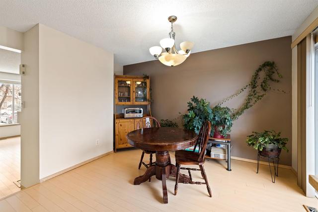 52 Shawbrooke Court Sw, Home with 3 bedrooms, 1 bathrooms and 2 parking in Calgary AB | Image 16