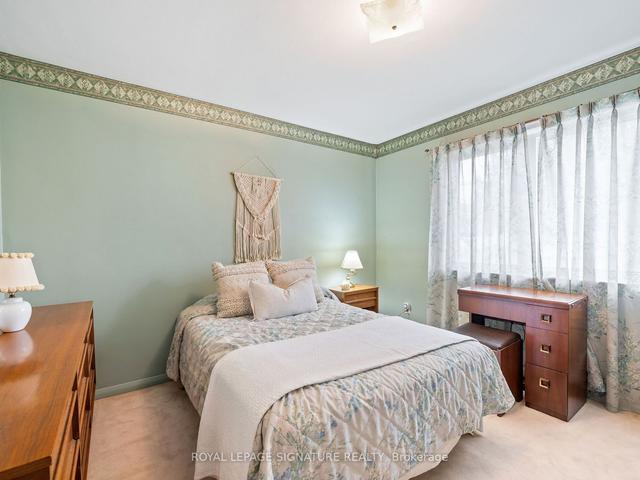46 Guiness Ave, House detached with 4 bedrooms, 2 bathrooms and 3 parking in Toronto ON | Image 14