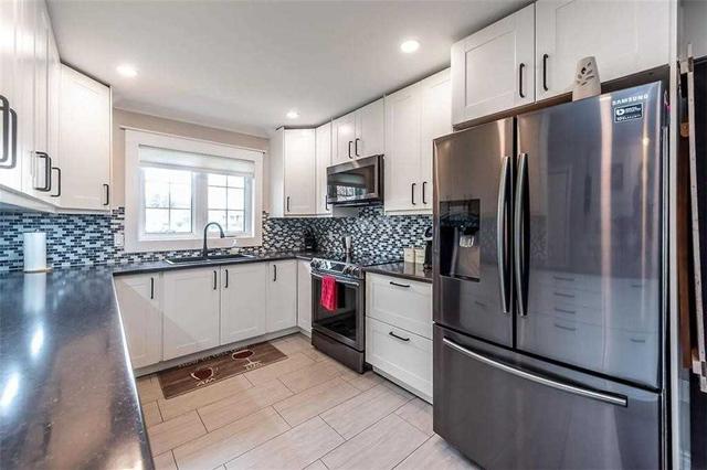 1 Anderson Cres, House detached with 2 bedrooms, 3 bathrooms and 7 parking in West Lincoln ON | Image 6