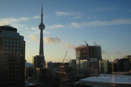 ph7 - 10 Queens Quay W, Condo with 2 bedrooms, 3 bathrooms and 2 parking in Toronto ON | Image 9