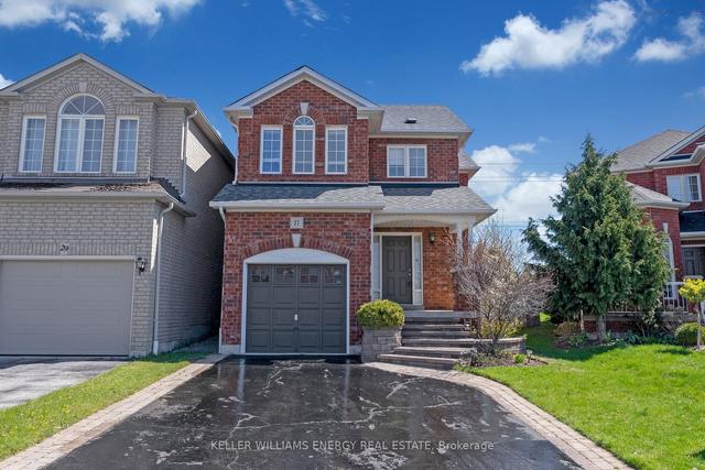 27 Tracey Crt, House detached with 3 bedrooms, 3 bathrooms and 5 parking in Whitby ON | Image 1