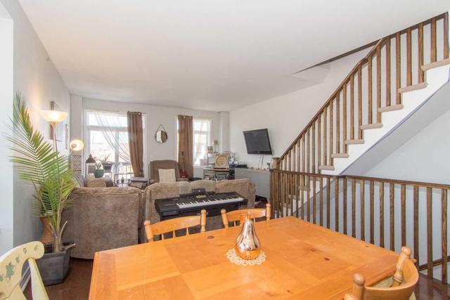 995 Reimer Common, House attached with 3 bedrooms, 2 bathrooms and 1 parking in Burlington ON | Image 9