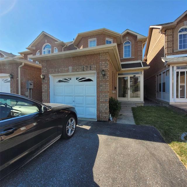 171 Milliken Meadows Dr, House attached with 3 bedrooms, 3 bathrooms and 3 parking in Markham ON | Card Image