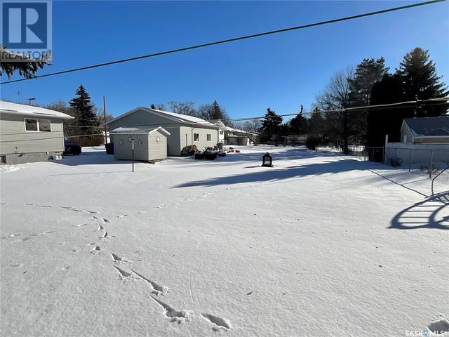 825 Walsh Avenue, House detached with 5 bedrooms, 2 bathrooms and null parking in Oxbow SK | Image 41