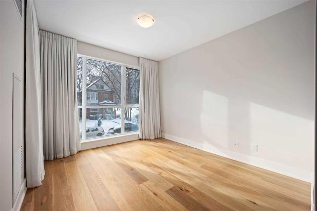 th110 - 1830 Bloor St W, Townhouse with 3 bedrooms, 3 bathrooms and 1 parking in Toronto ON | Image 2