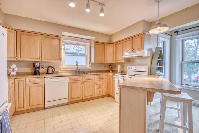 223 Prinyers Cove Cres, House detached with 3 bedrooms, 2 bathrooms and 4 parking in Prince Edward County ON | Image 7