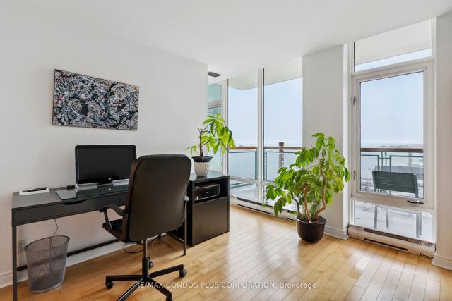 1102 - 211 Queens Quay W, Condo with 2 bedrooms, 3 bathrooms and 1 parking in Toronto ON | Image 13