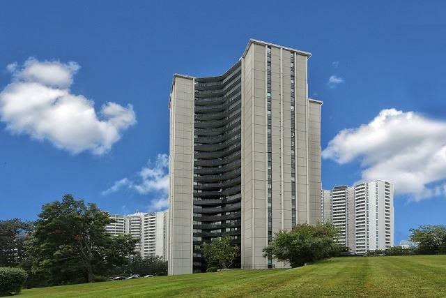803 - 75 Graydon Hall Dr, Condo with 3 bedrooms, 2 bathrooms and 1 parking in Toronto ON | Image 1