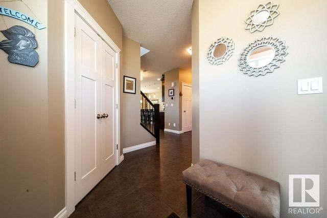 17963 78 St Nw, House detached with 4 bedrooms, 3 bathrooms and 4 parking in Edmonton AB | Image 2