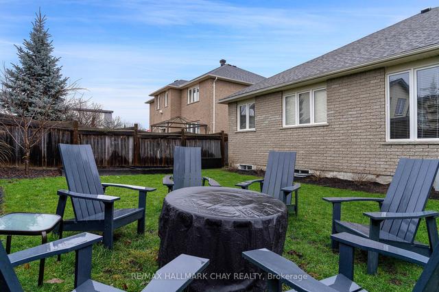 20 Prince William Way, House detached with 2 bedrooms, 3 bathrooms and 4 parking in Barrie ON | Image 32