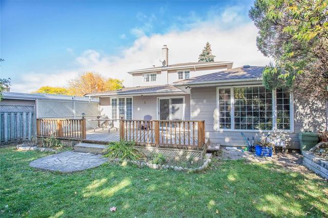 27 Tristan Cres, House detached with 4 bedrooms, 4 bathrooms and 4 parking in Toronto ON | Image 20