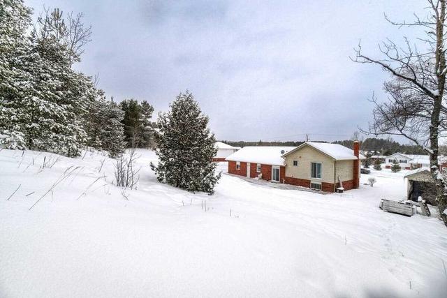 24 Erin Dr, House detached with 3 bedrooms, 2 bathrooms and 6 parking in Kawartha Lakes ON | Image 25