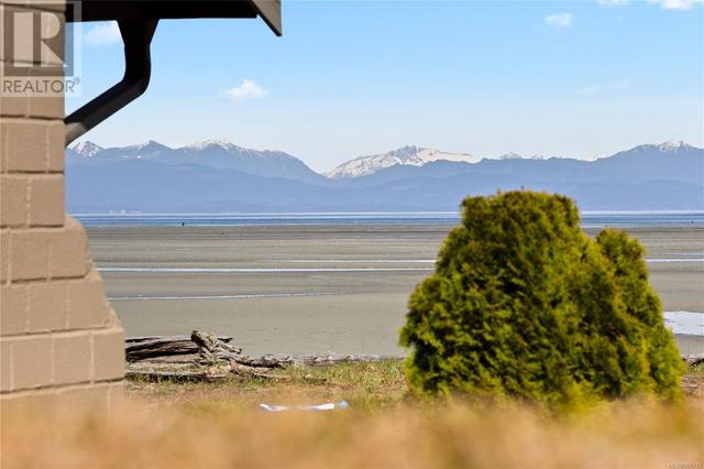 6 - 1051 Resort Dr, House attached with 2 bedrooms, 1 bathrooms and null parking in Parksville BC | Image 58